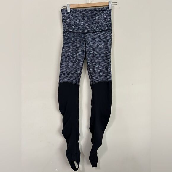 Lululemon Wunder Under Pant *Stirrup in Dramatic Static White Black / Black - Picture 7 of 16